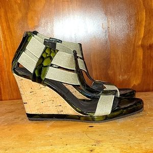 Donald J Pliner Wedges